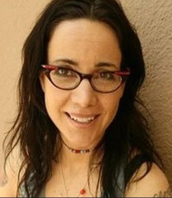 Suzanne Goldfish Fan Mail Address