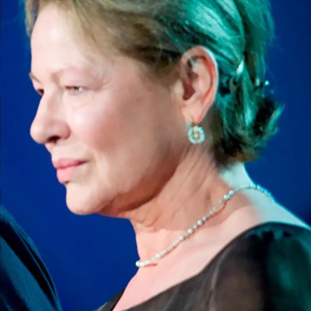 Dianne Wiest Fan Mail Address