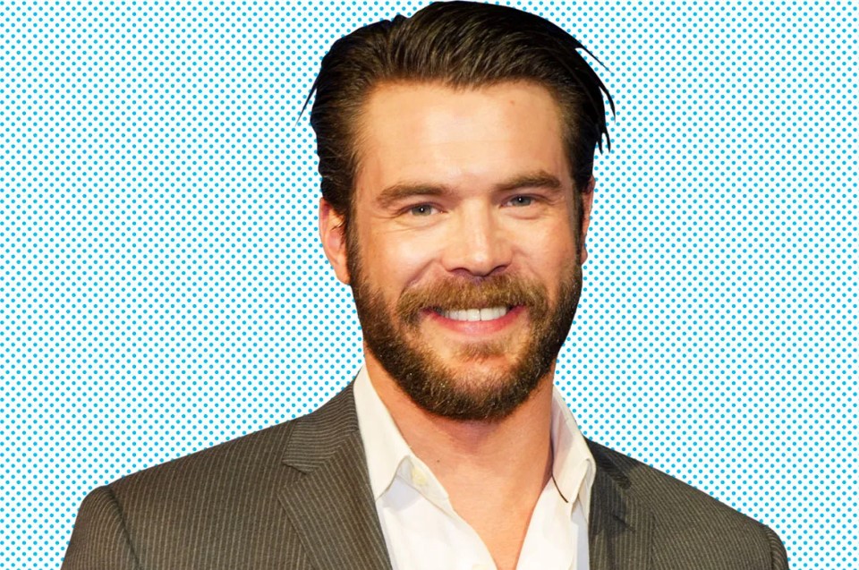 Charlie Weber picture