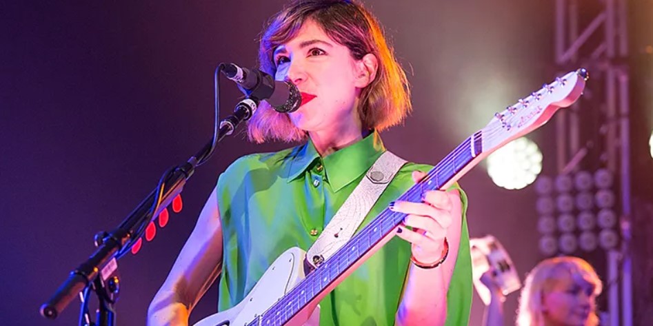 Carrie Brownstein contact