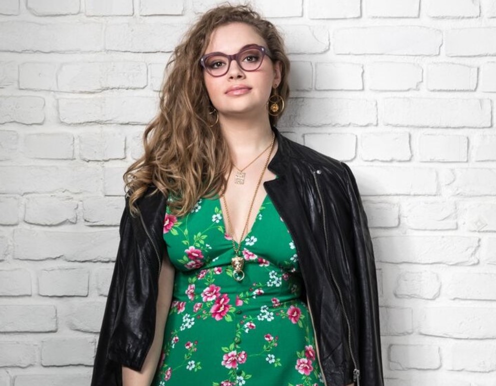 Carrie Hope Fletcher picture