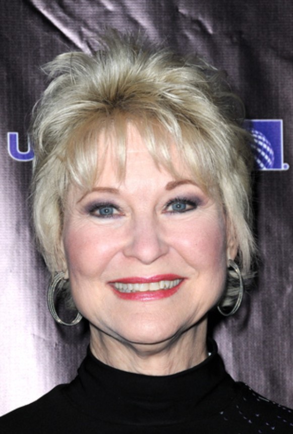 Dee Wallace pic