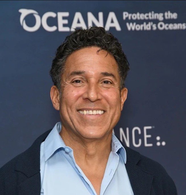 Oscar Nuñez Fan Mail Address
